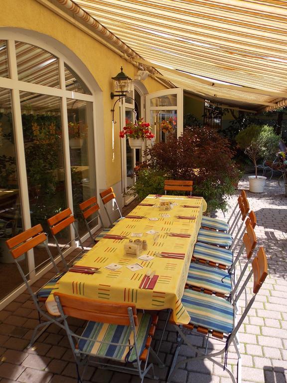 Gasthof Und Landhotel Zur Ausspanne Klipphausen ภายนอก รูปภาพ