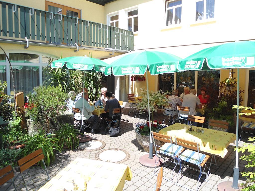 Gasthof Und Landhotel Zur Ausspanne Klipphausen ภายนอก รูปภาพ