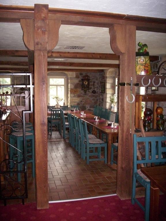 Gasthof Und Landhotel Zur Ausspanne Klipphausen ภายนอก รูปภาพ